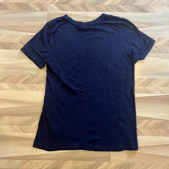 NWOT- soft Gap t shirt - Picture 2 of 4